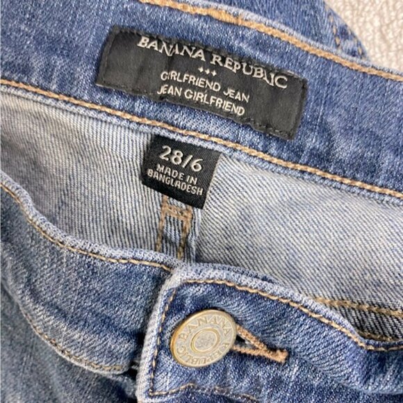 Banana Republic Factory Mid Rise Med Wash Girlfriend Jeans 28 - Picture 3 of 15